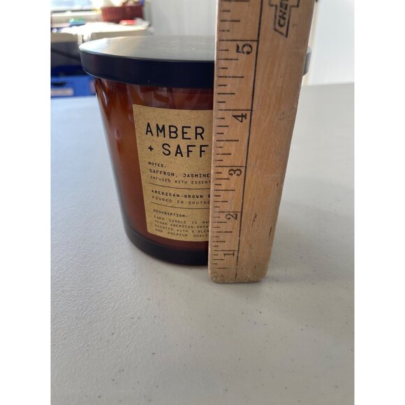 Leoben Company Amber + Saffron Candle 24 Ounce Mahogany Jar Vegan Soy Wax Blend - Picture 3 of 6